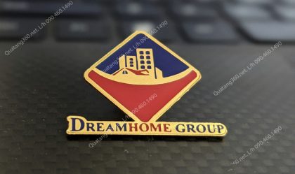 huy hiệu mạ vàng hình logo dream home